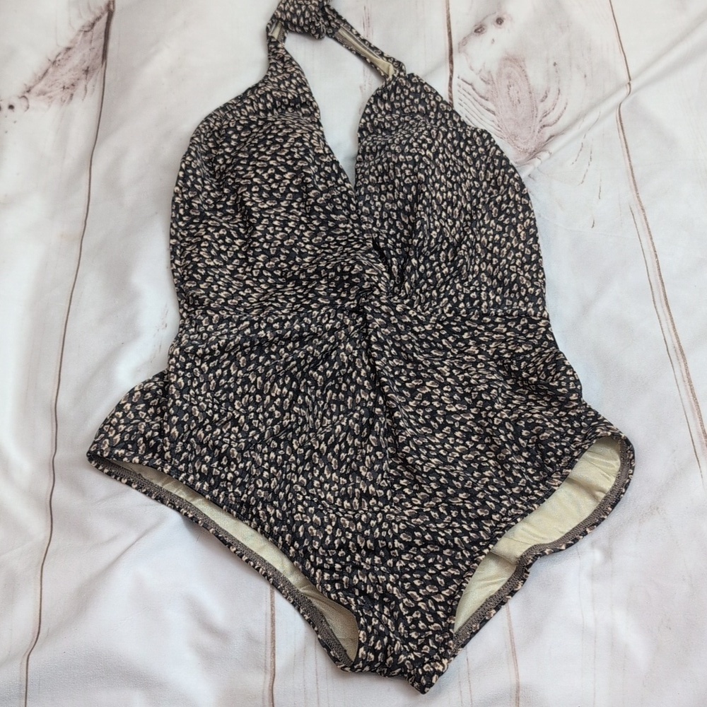 Dreamsuit Miracle Brands Slimming Control Swimsuit Twist Front Deep V size 12